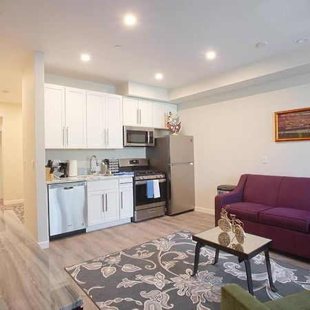 1-Bedroom With Cali King Size Bed In San Diego Exterior photo